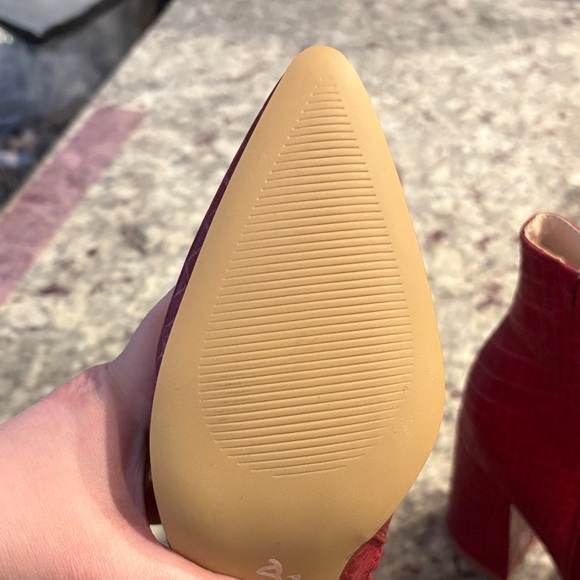 Charles By Charles David Burgundy Croc-Embossed Heeled Boots - Picture 5 of 6